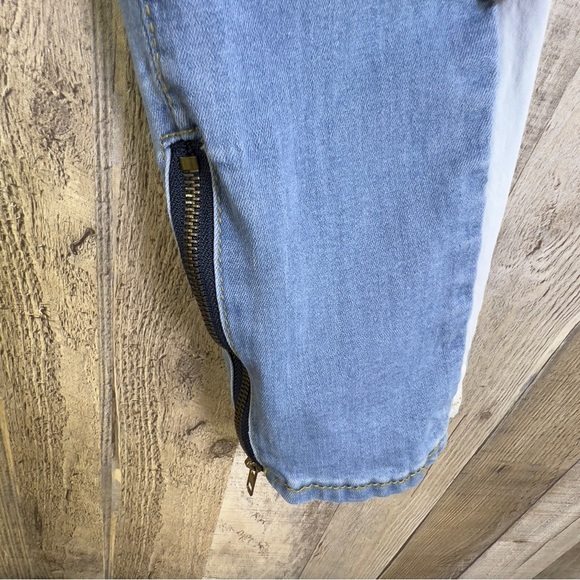 Shein SZ 30 Light-wash Denim White Stripe on the sides w/5 Pockets & Leg… - Picture 5 of 13